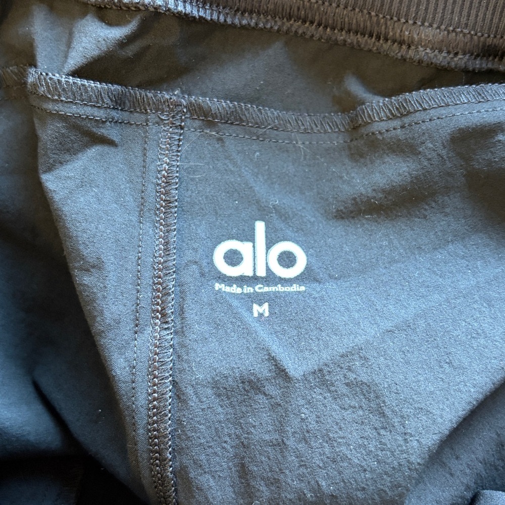ALO Yoga Men's Black Performance Jogger Pants - Picture 10 of 15